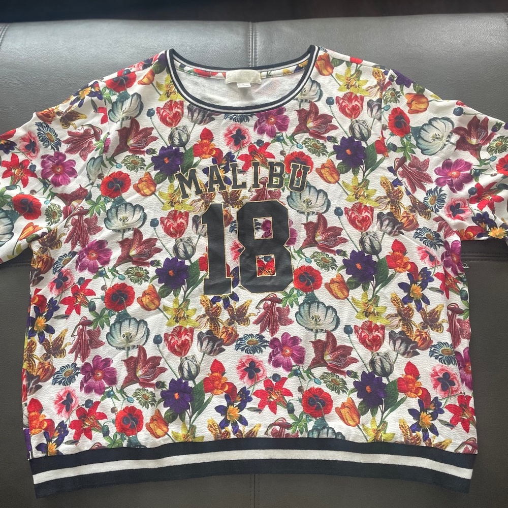 Women's Sweatshirt - Picture 8 of 15